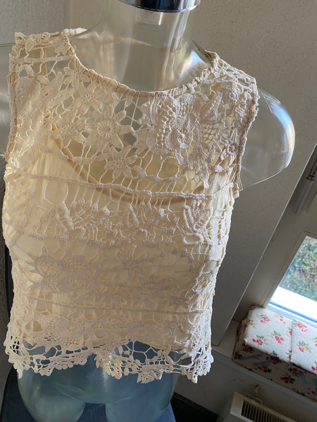 Zara Top: Zara TOP Grösse XS – Usato da Allenwinden venduto da Obalu 2