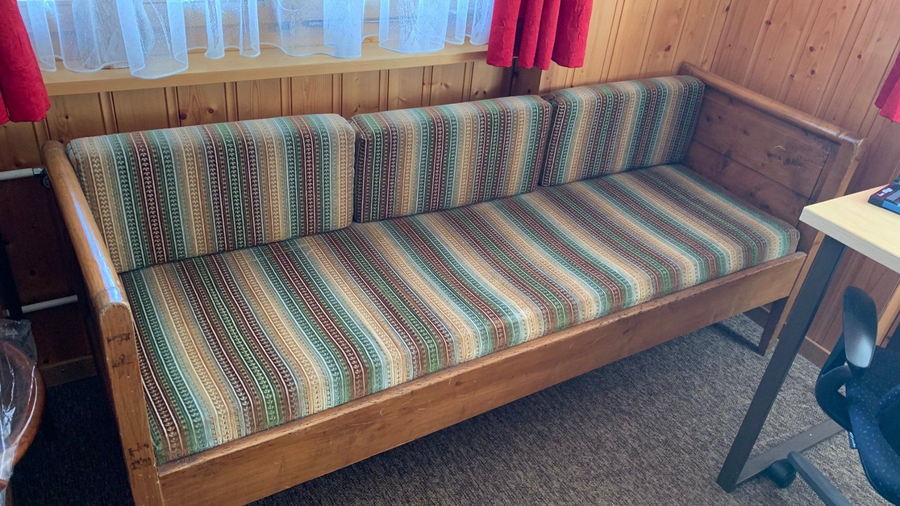 Divani: Sehr altes Sofa – Usato da Frutigen venduto da Gehrihorn