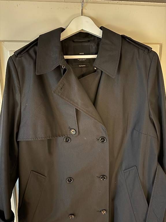 Cappotti: Trenchcoat Mango Schwarz XXL – Usato da Zürich venduto da maison.citron 3