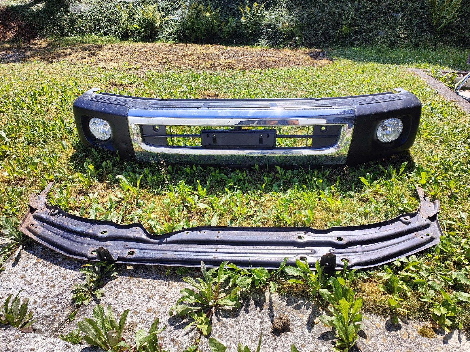 Toyota Tutti pezzi di ricambio auto: Stossstange Toyota Land Cruiser J7 – Usato da Alpnach Dorf venduto da Lutze30