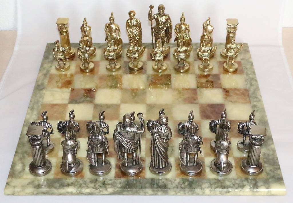 Spiele: Marmor Schachbrett mit Metallfiguren – Gebraucht aus Mörschwil von Ferrari-V8