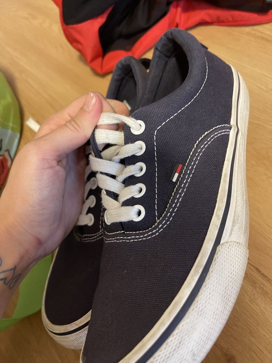 Tommy Hilfiger Scarpe da uomo: Tommy Hilfiger Summer Plimsolls - Size 39- – Usato da Wattwil venduto da mkt_s2l5