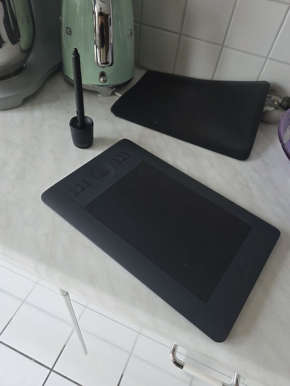 Wacom Tablet PC: Wacom Intuos Pro Small PTH-451/K Grafiktablett, Stift – Usato da Heiden venduto da Kuba.D 1