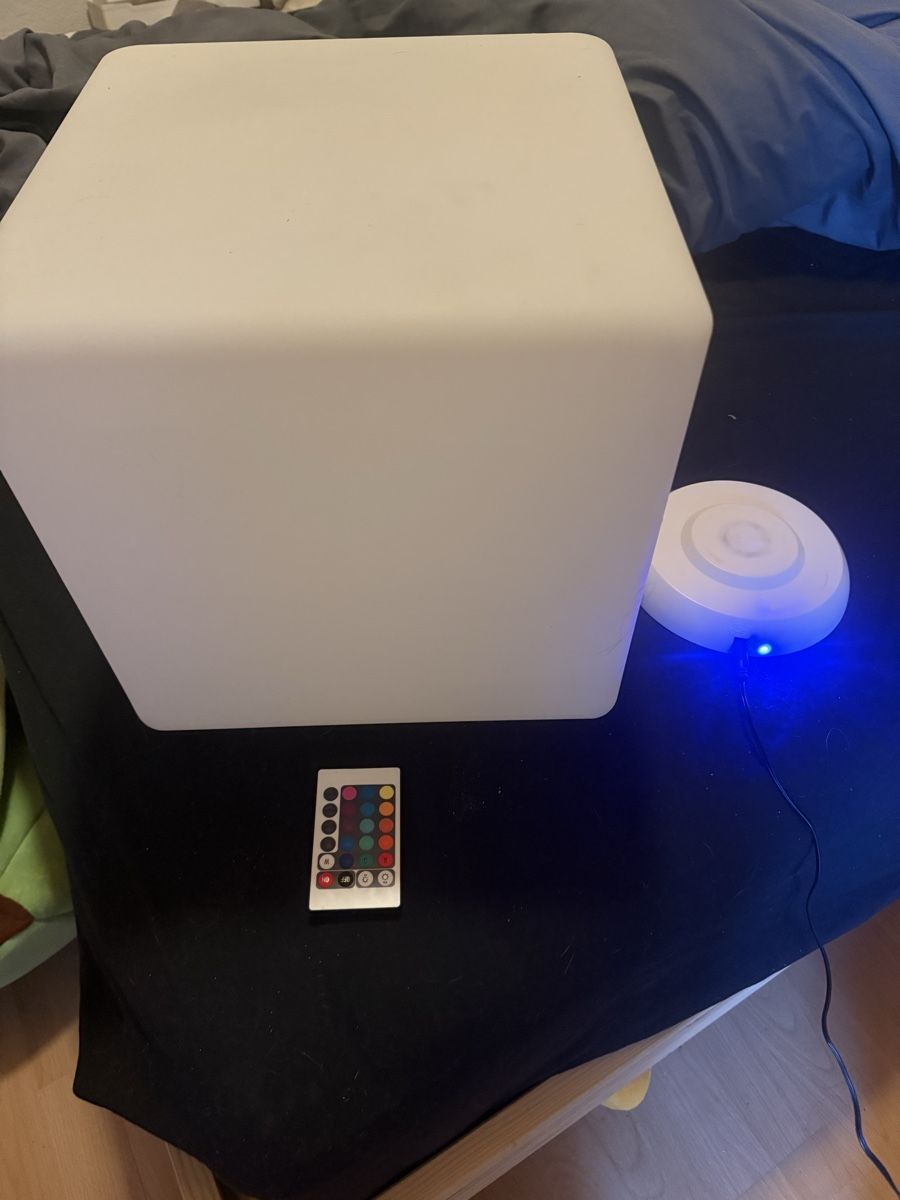 Lampade: LED Leucht Würfel 30/30 cm – Nuovo (secondo la descrizione) da St. Gallen venduto da Sinderella24