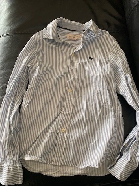 H&M Camicie, T-shirt & Polo: Hemd aus Baumwolle, Gr. 140 von H & M L.O.G.G. – Usato da Beromünster venduto da msklef 4