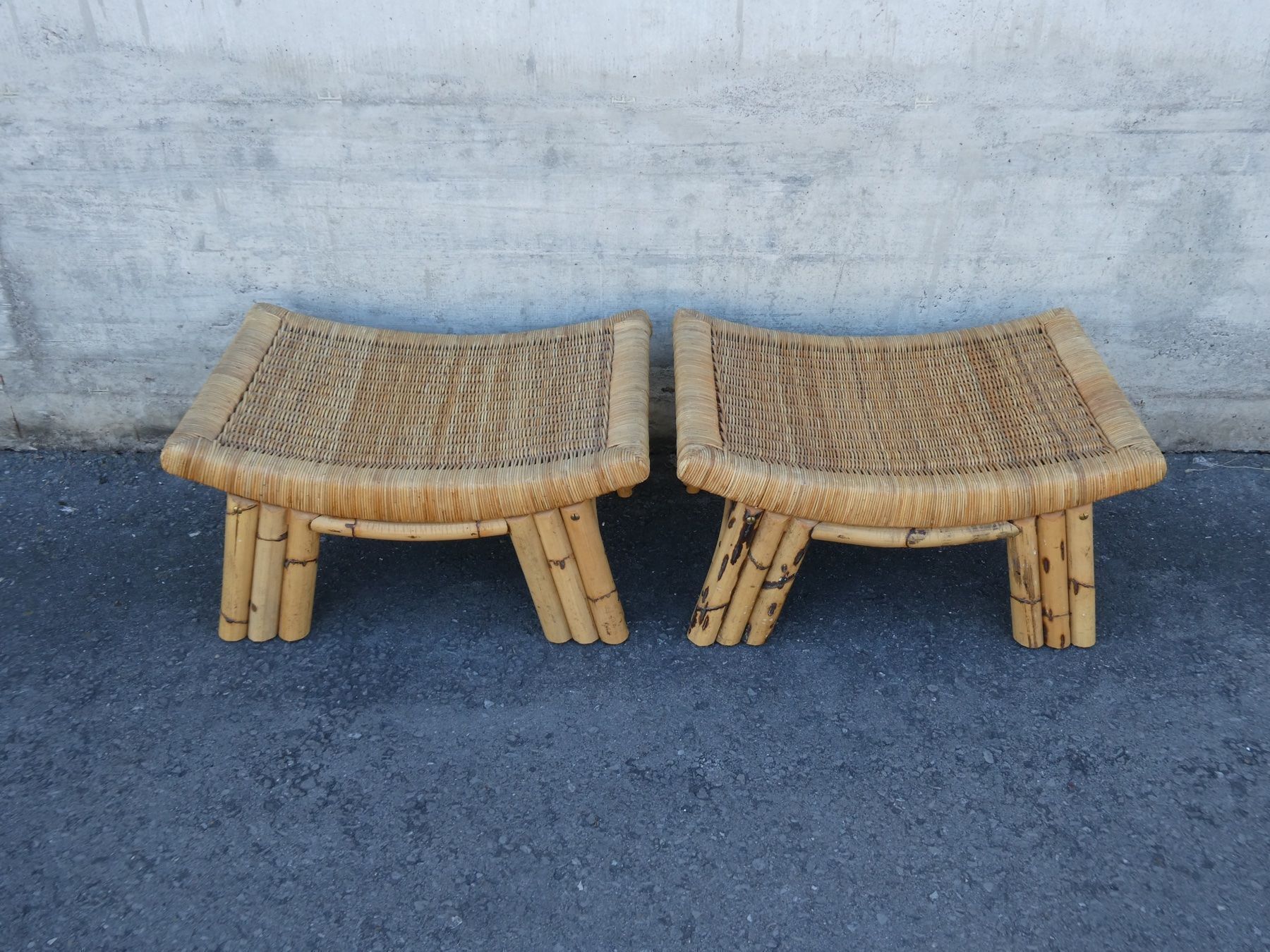 Tabourets: 2 niedrige ARCO Hocker – D'occasion à Lüchingen par Eeizo