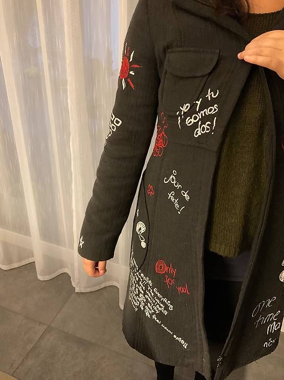 Cappotti: Desigual Mantel – Usato da Erlinsbach SO venduto da Adica 1