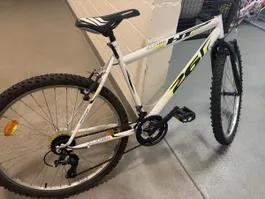 Mountainbike Avigo 26 Zoll weiss gebrauchter Zustand