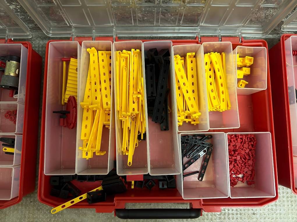 Kit di costruzioni: Fischertechnik 4 Kisten allerlei  – Usato da Basel venduto da Sir.Leica 2
