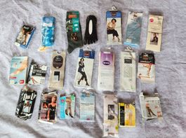 Lot de 21  bas et chaussettes femme marques diverses 