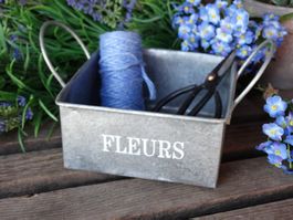 Kleine verzinkte Blumen-Wanne, als Pflanztopf oder f.Schere