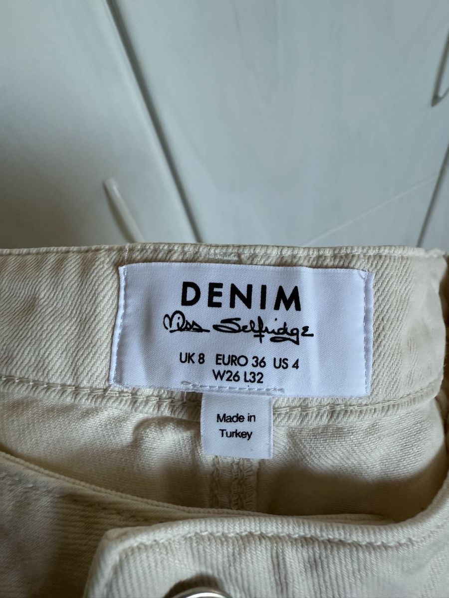 Jeans: Jeans beige – Usato da Rechthalten venduto da Fionafionafiona123 2