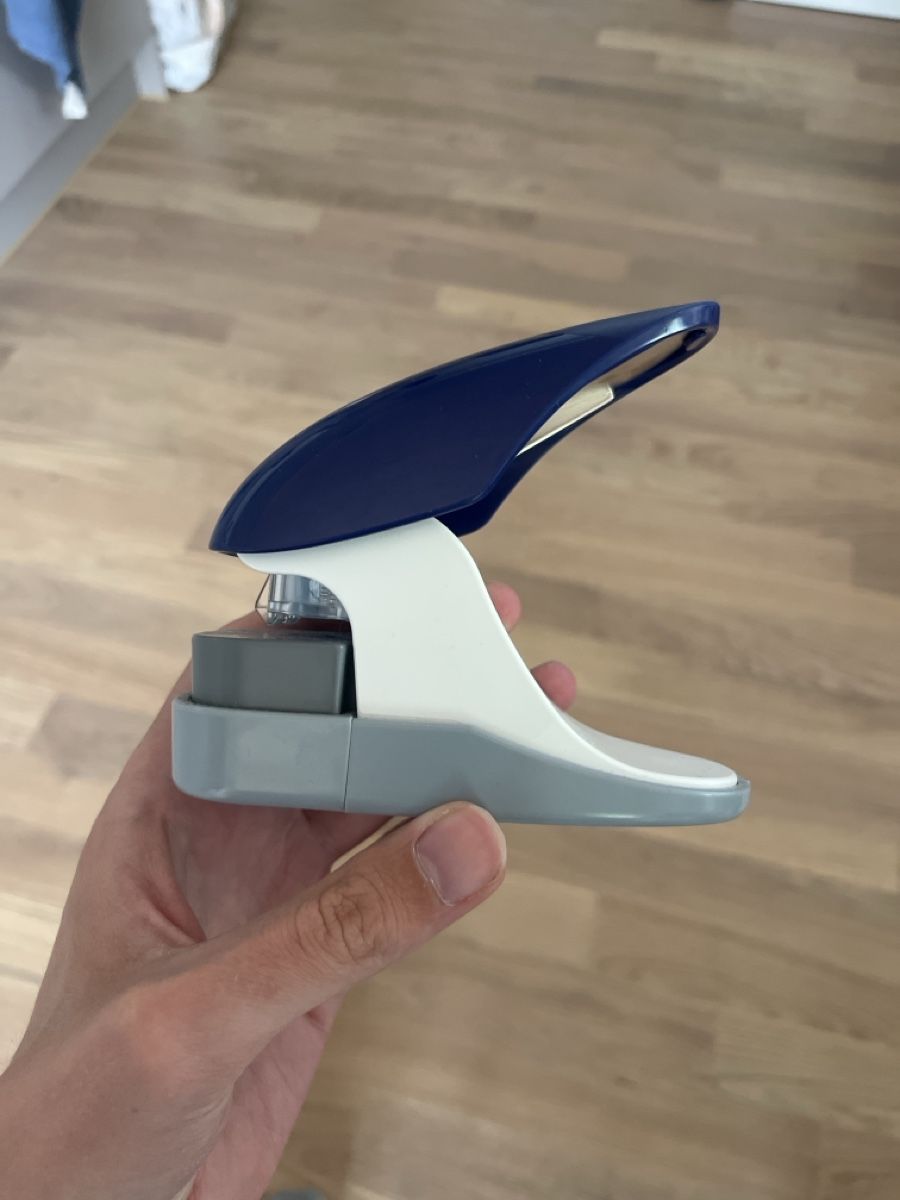Apparecchi Fax: PLUS SL-112A Stapler - Reliable and Ready to Use! – Nuovo (secondo la descrizione) da Zürich venduto da hho_kj2d 2