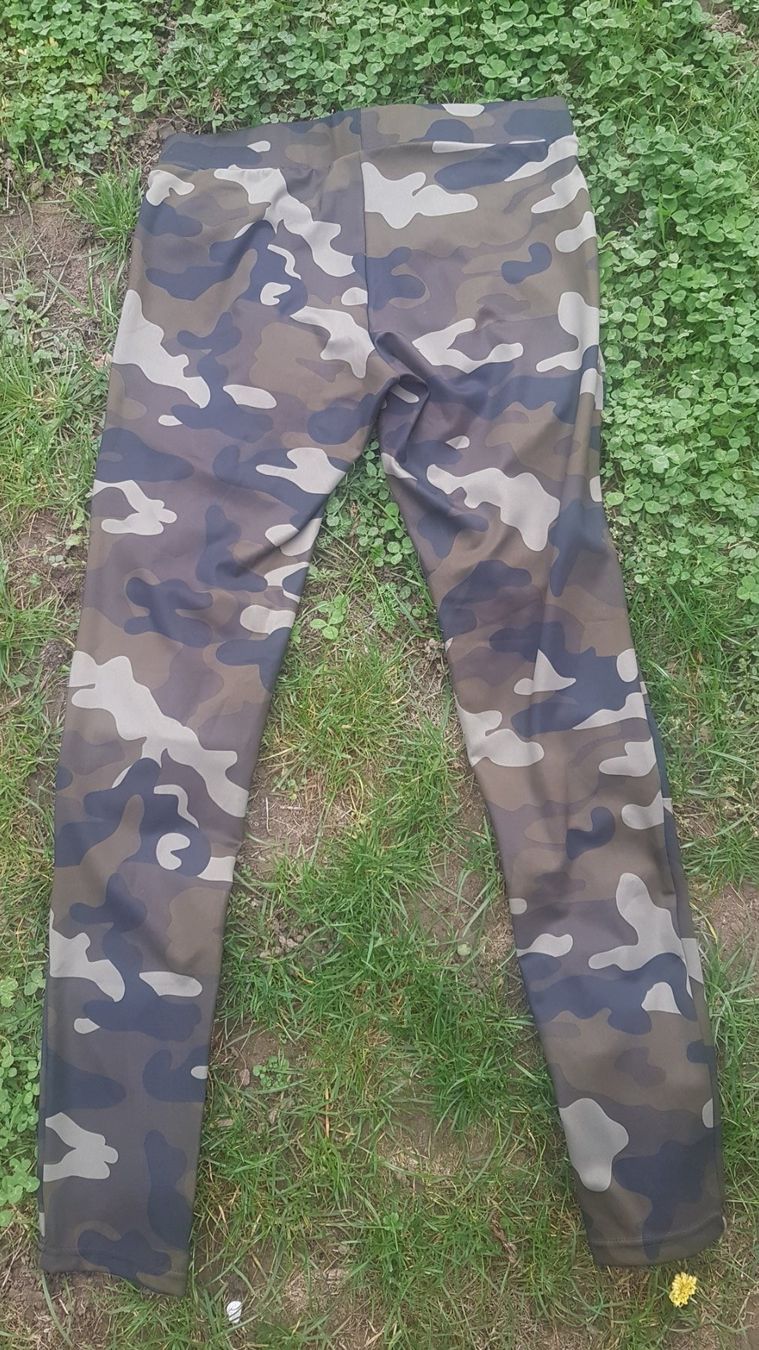 Levi's Leggings: Camouflage Sport Tights – Gebraucht aus Oberengstringen von Sheera7 1