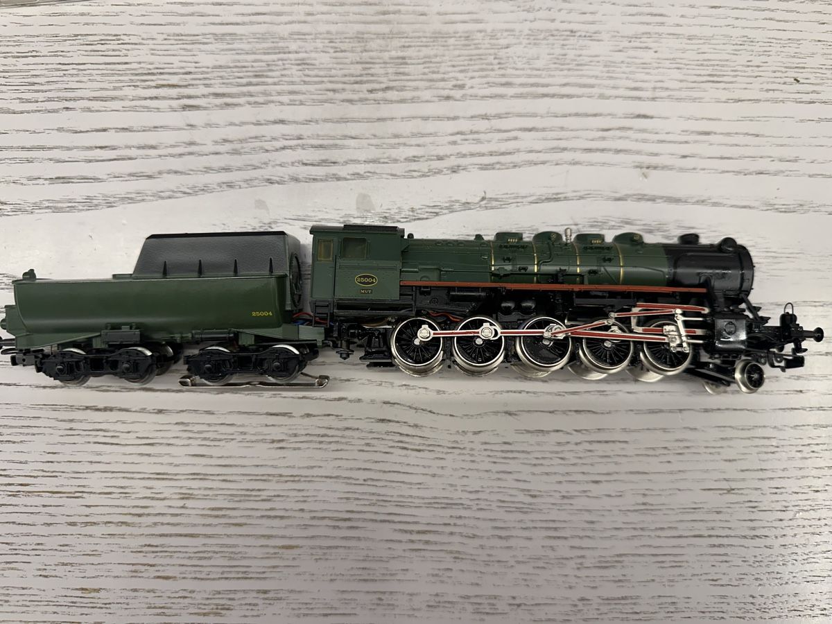 Märklin Modellini di ferrovie: Märklin 3316 SNCB Série 25 – Usato da Lupsingen venduto da New-Haven 2