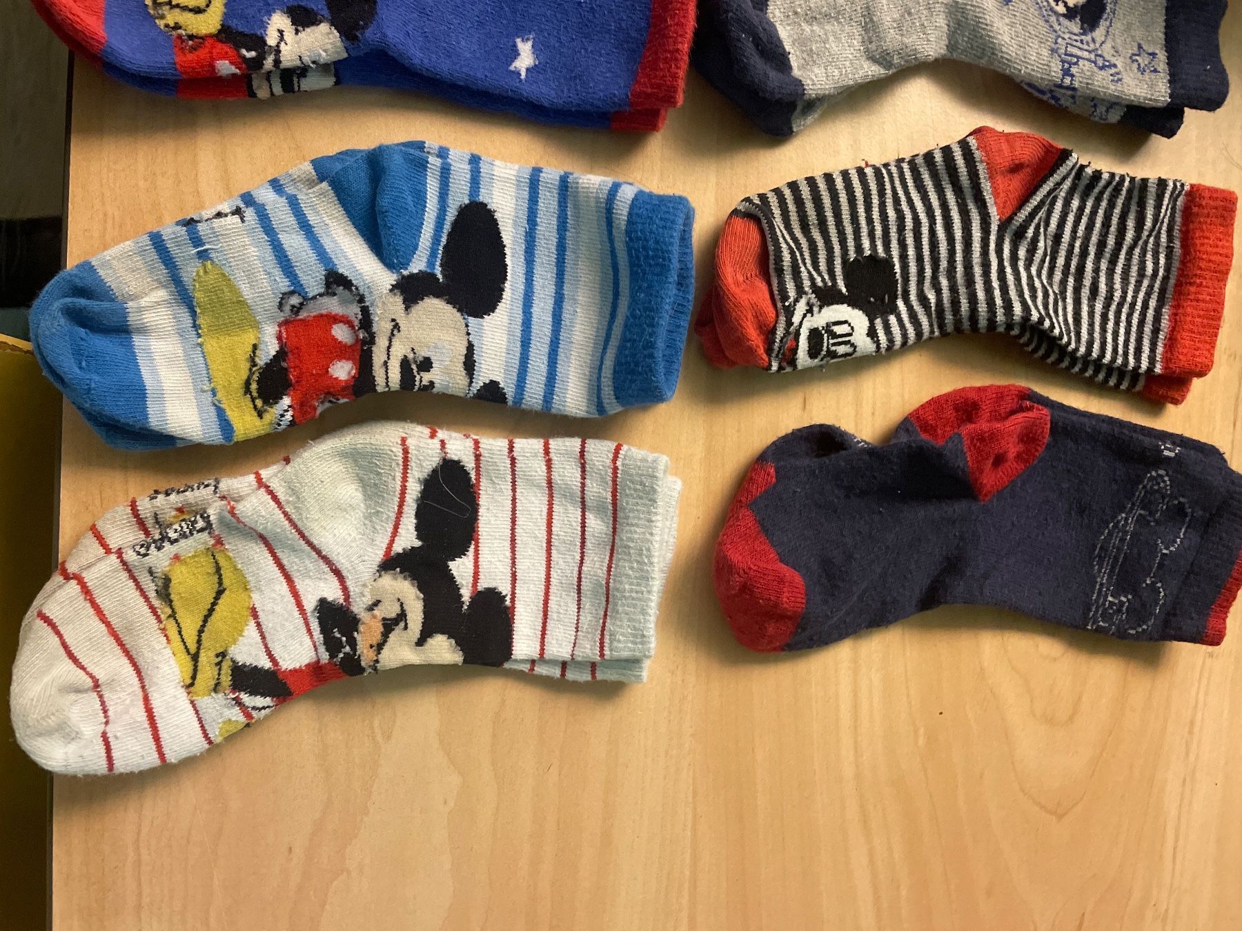 Disney Chaussettes enfants: 8 paar Micky Maus Söckli Gr.23-26 – D'occasion à Obergerlafingen par cabo4 1