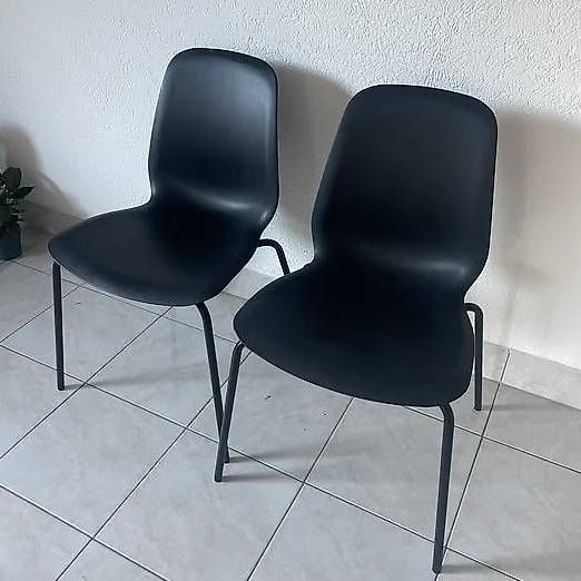 Sedie: 2 Chaises IKEA noires - SKÅLSTA – Usato da Lausanne venduto da aur_9xhm 3