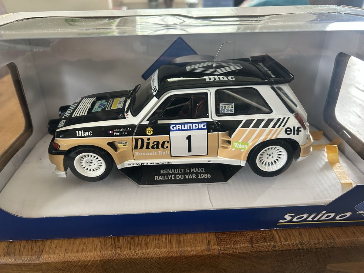 Renault Modellini d'auto: Renault R5 maxi turbo 1:18 – Nuovo e nell'imballaggio originale da Gampelen venduto da ste_r6hj 8