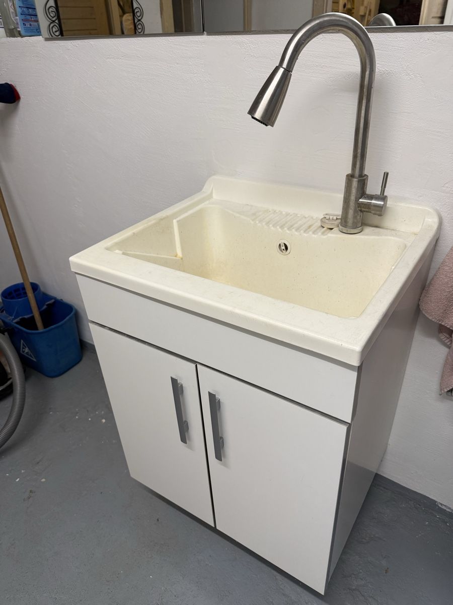 Lavabi & lavandini: Waschtisch mit Unterschrank – Usato da Frauenfeld venduto da squalo4 2