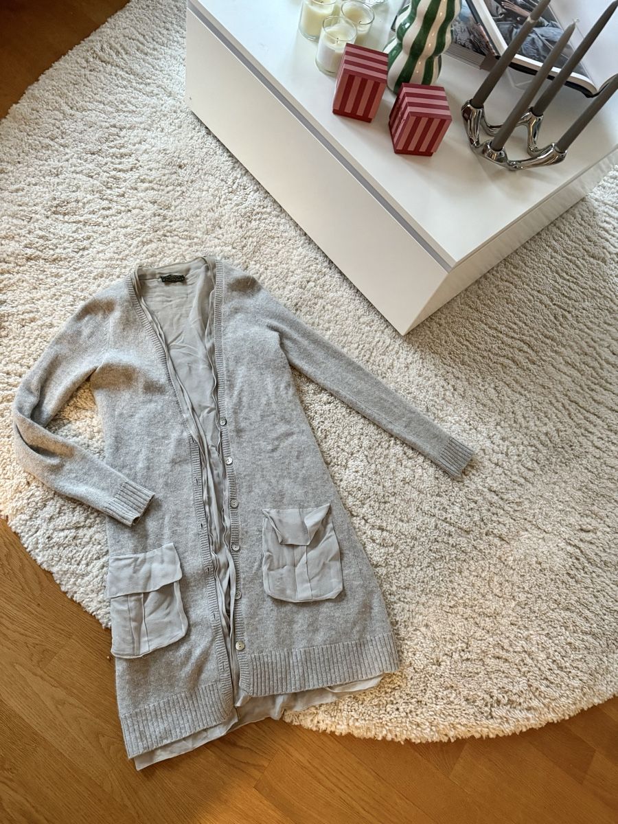 Jacken: 100% Kaschmir Strickjacke 34 Xs – Gebraucht aus Zürich von 7b6s