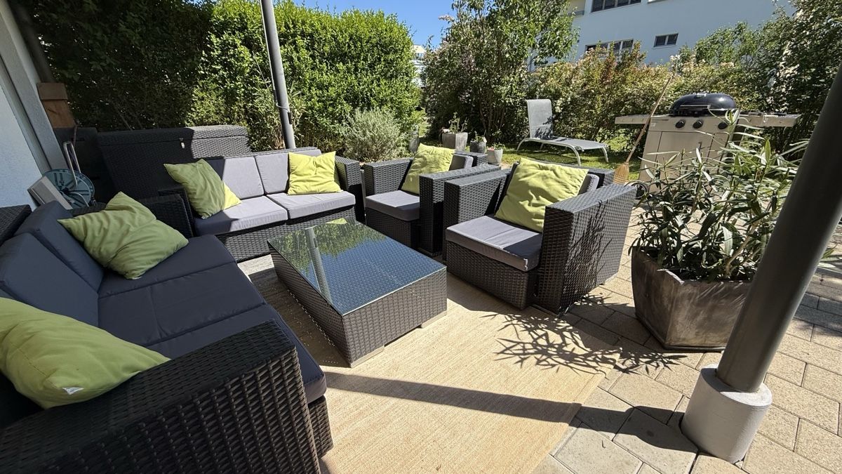 Divani: Rattanlook Garten-Lounge 7-teilig – Usato da Wiesendangen venduto da arena007