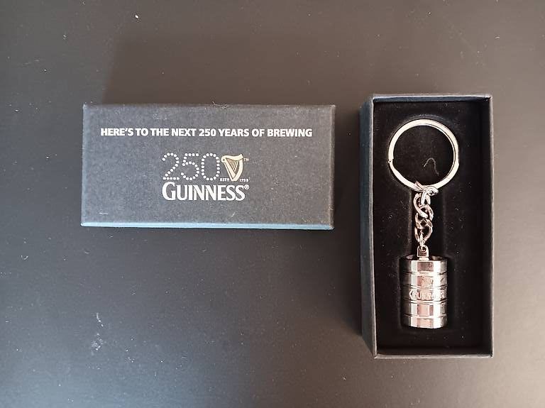 Portachiavi: Guinness bière porte-clé collection 250 ans – Nuovo e nell'imballaggio originale da Lausanne venduto da Grabock
