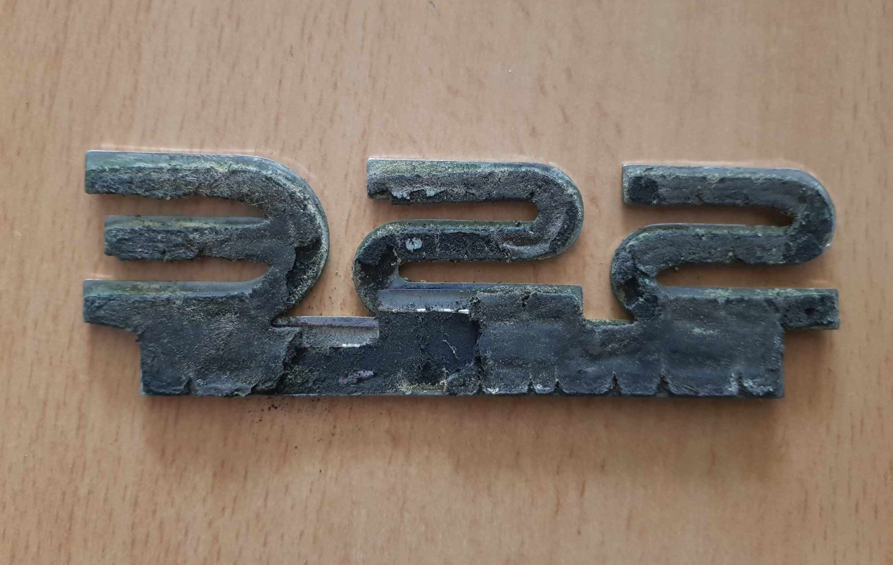 Pontiac Tutti pezzi di ricambio auto: Klebe Emblem SSE Bonneville – Usato da Niedergösgen venduto da usc_l8gm 2
