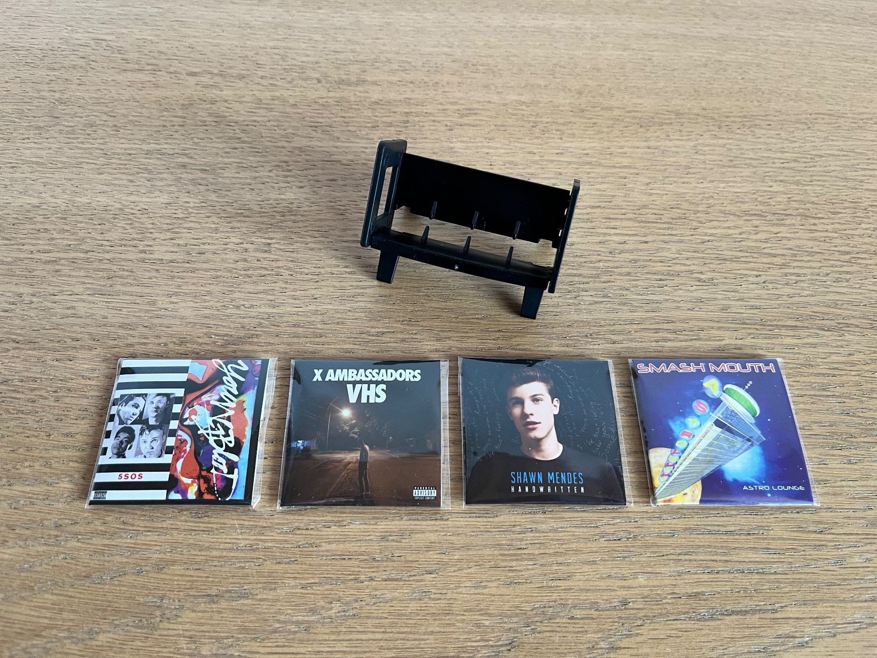 Spielzeuge: Zuru Mini Brands - Vinyl – Neu und originalverpackt aus Gerzensee von SanZero78