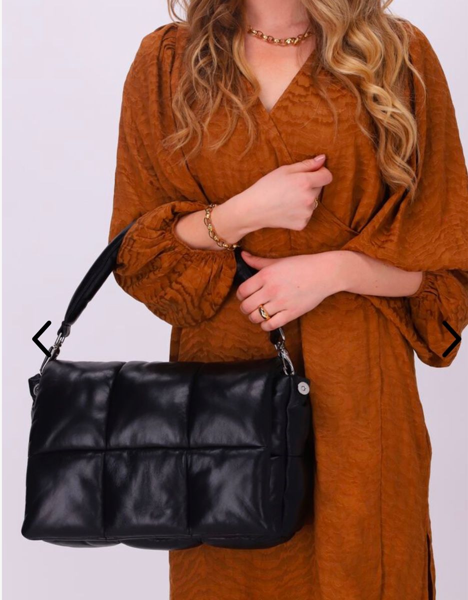 Stand Studio Borse da donna: Stand Studio Wanda Clutch Bag Leder Schwarz Handtasche – Nuovo (secondo la descrizione) da Regensdorf venduto da secondchancefashion