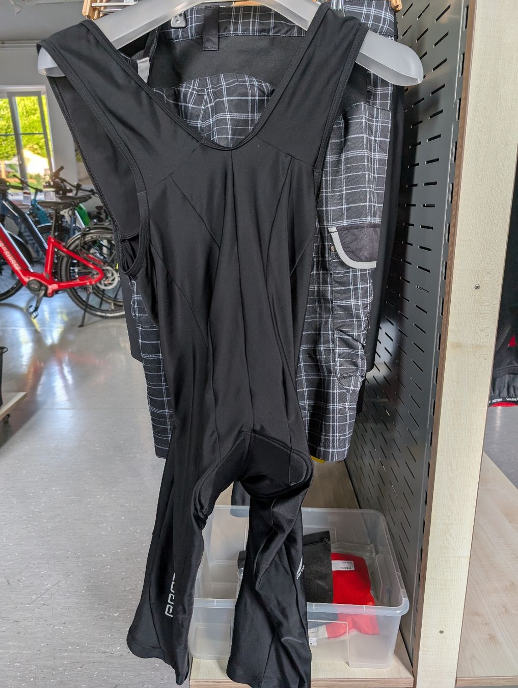 Canottiere & Pantaloni: Protective Velobody Herren Gr S NEU – Nuovo (secondo la descrizione) da Kirchberg SG venduto da kar_5rtl 1