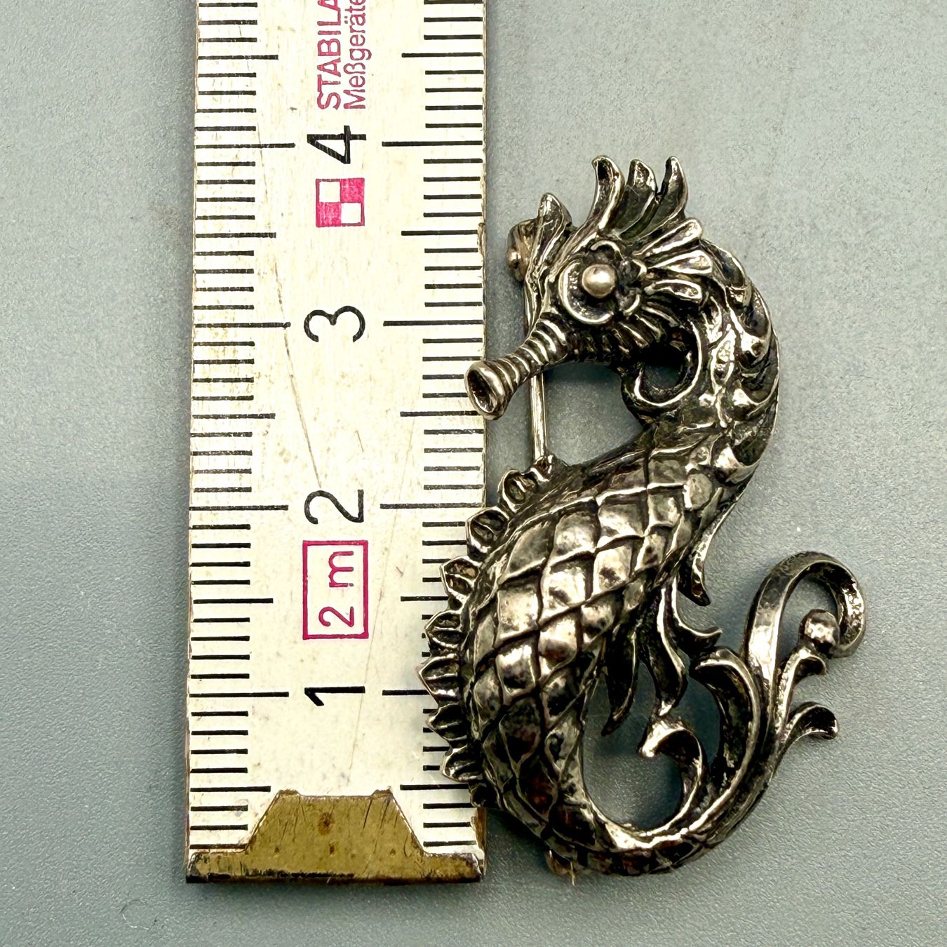 Broschen & Nadeln: Brosche Seepferd Silber 935 – Gebraucht aus Ueberstorf von Brocandi 5