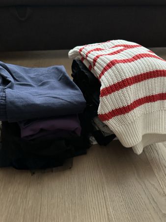 Mädchenkleiderpaket Gr. 134/140