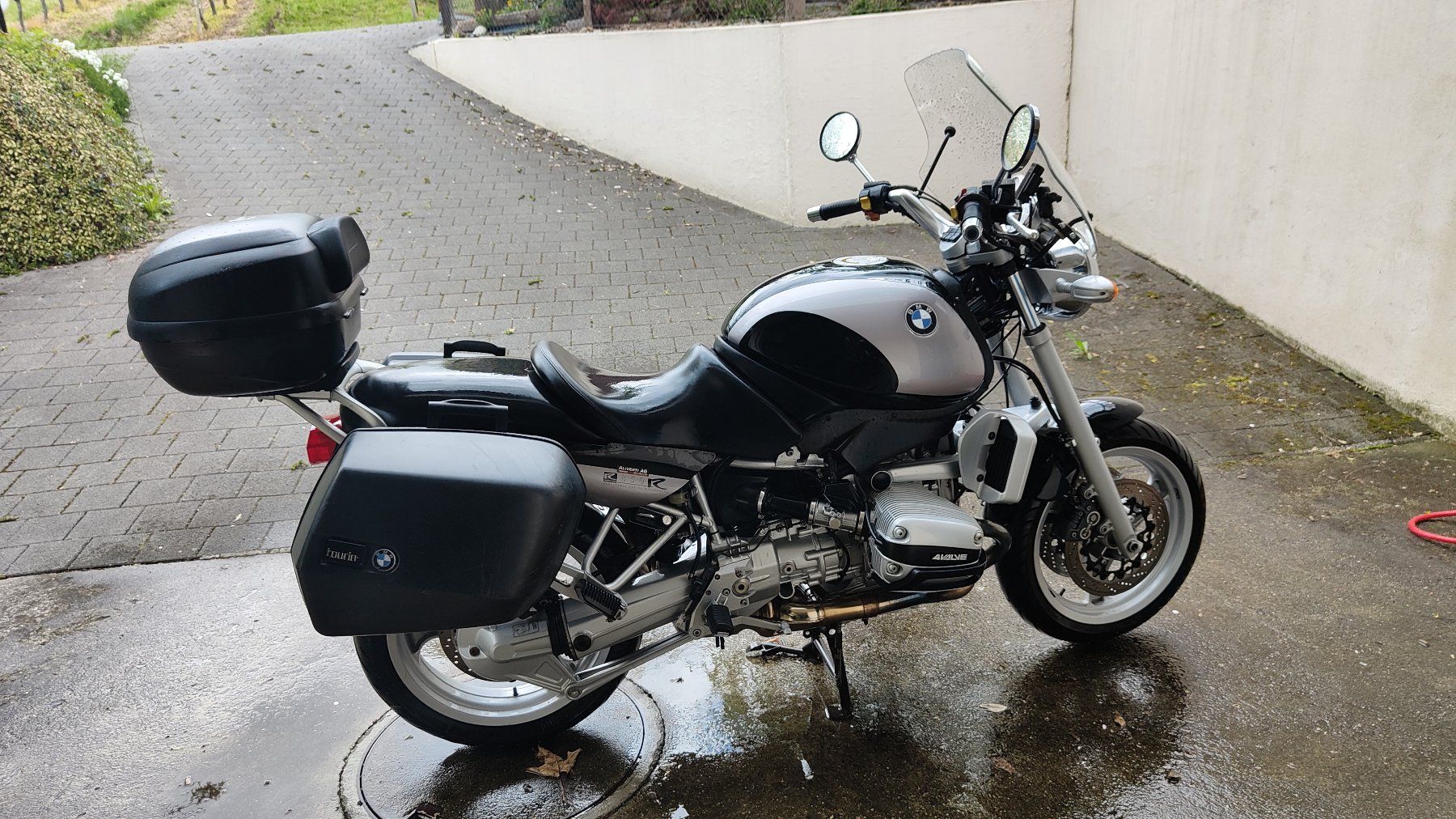 BMW Touring: Top gepflegte BMW R850R – Usato da Rütihof venduto da Saab1