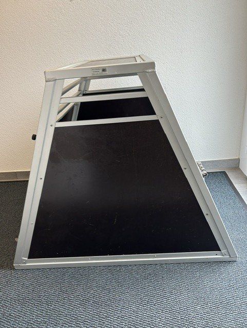 Gabbie, trasporto & Sicurezza: Hundebox / Transportbox mit Notausstieg – Usato da Inwil venduto da nalusurf 3