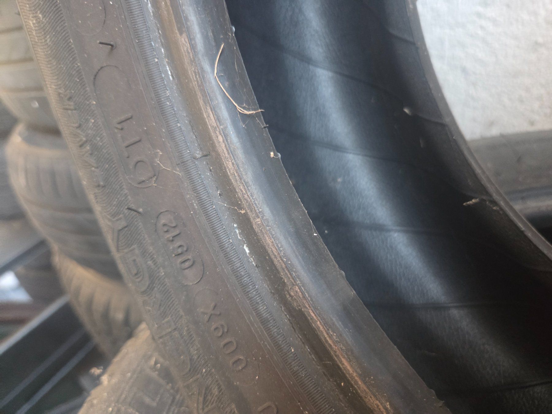 Sonstiges Schreiben & Zeichnen: 2X pneus 185.60R15 – Gebraucht aus Yverdon-les-bains von vwg_89 2