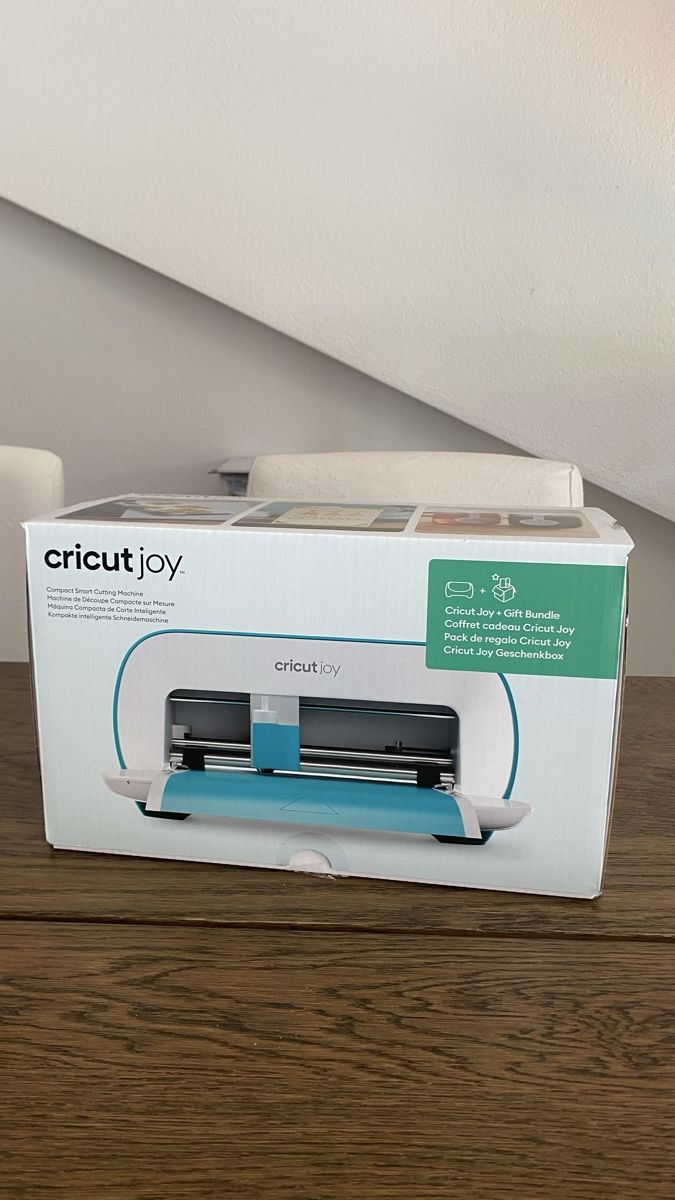 Cricut Kit bricolage: Cricut Joy Schneideplotter - Komplett mit Zubehör! Gift – Nuovo (secondo la descrizione) da Hochwald venduto da _biene_ 2