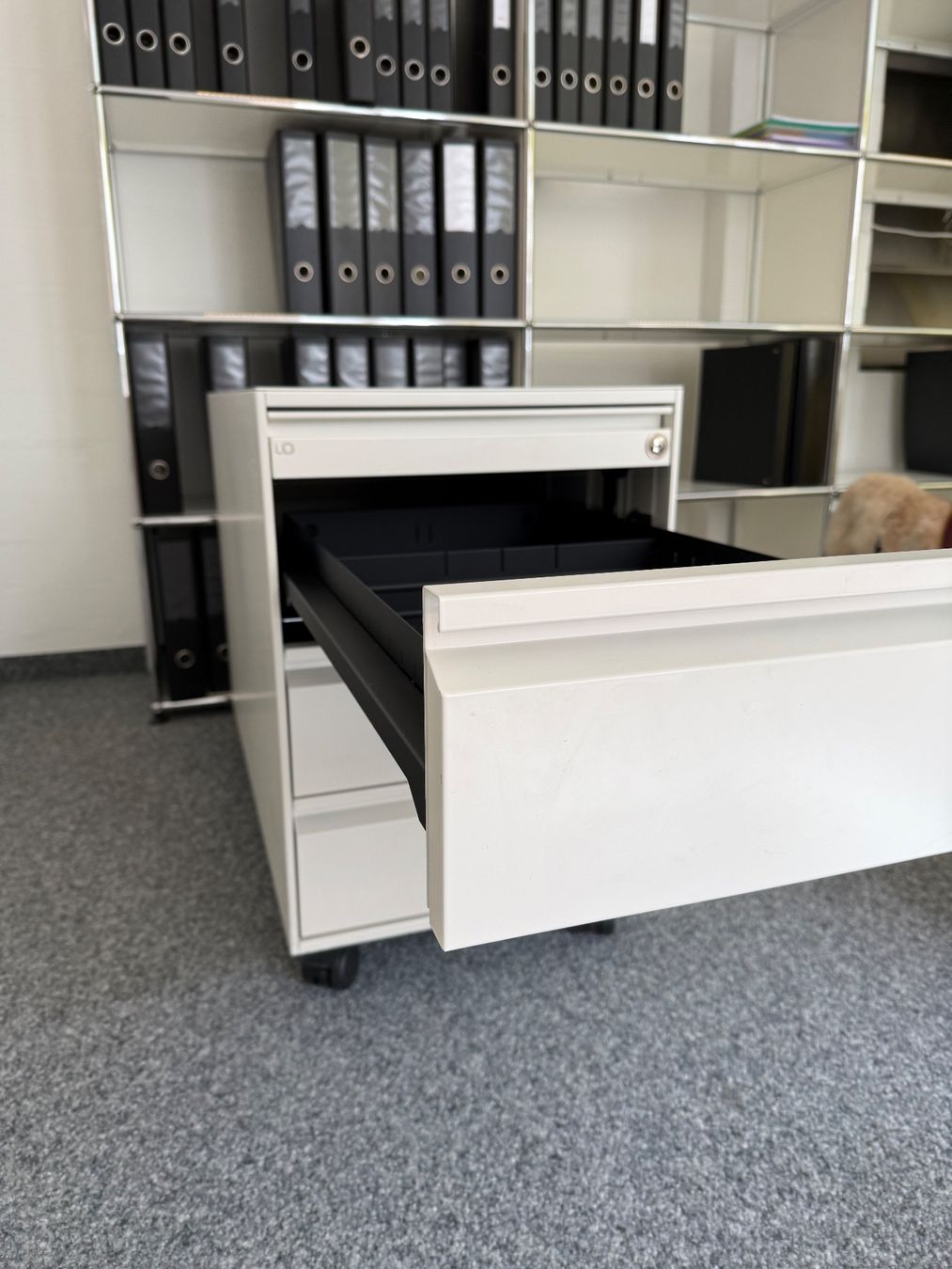 Lista Korpus: Roll-Korpus Lista Office – Gebraucht aus Bachenbülach von black4you 1