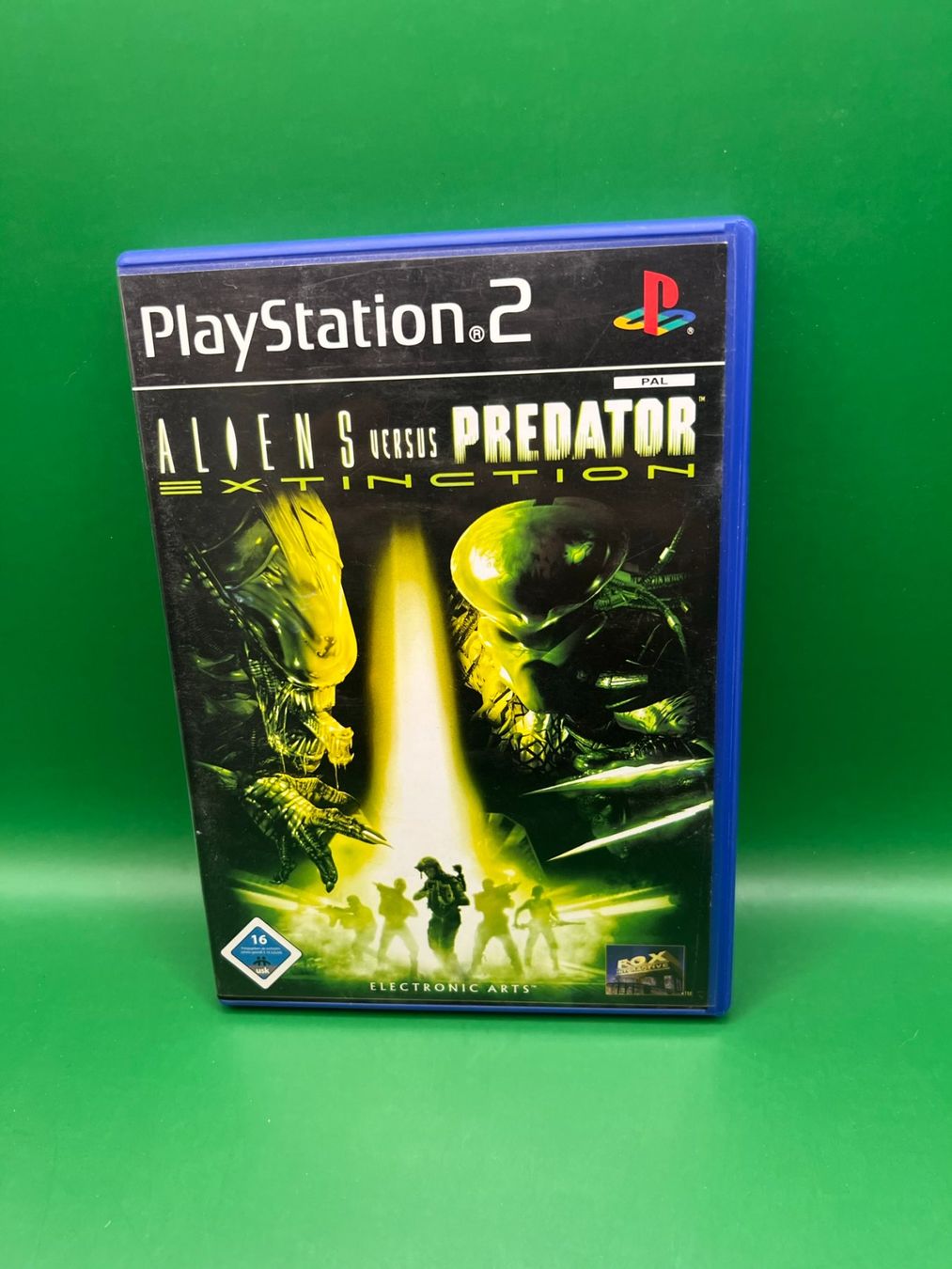 Spiele: Aliens Versus Predator Extinction (Deutsch) - Playstation 2 – Gebraucht aus Frauenfeld von bigauditor