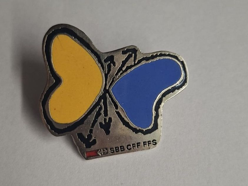 Placchette & Badge: Pin SBB Schmetterling Logo - Box 51 – Usato da Köniz venduto da Pinscollect