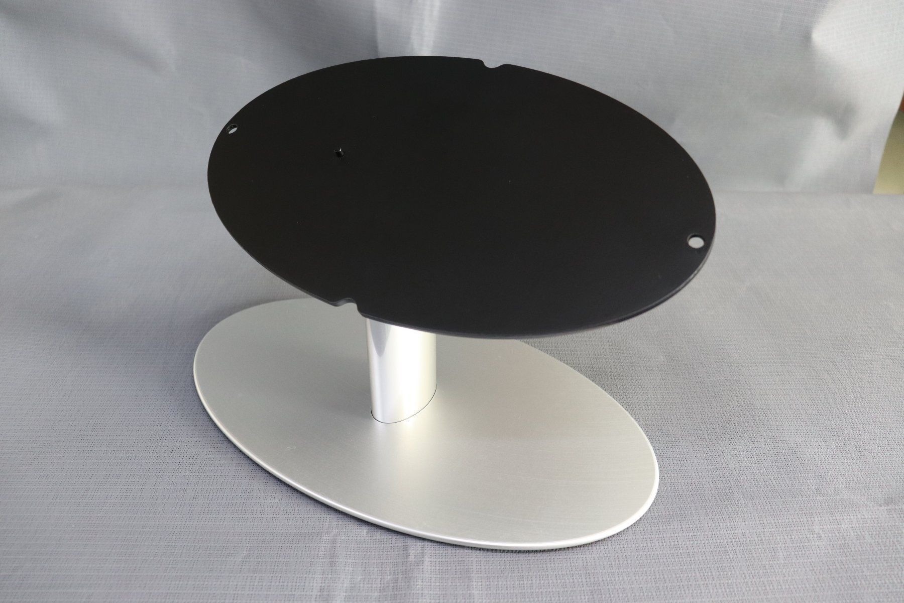 Bang & Olufsen Fixations: B&O Tischfuss BeoCenter 2 – D'occasion à Boniswil par Ubabo 1