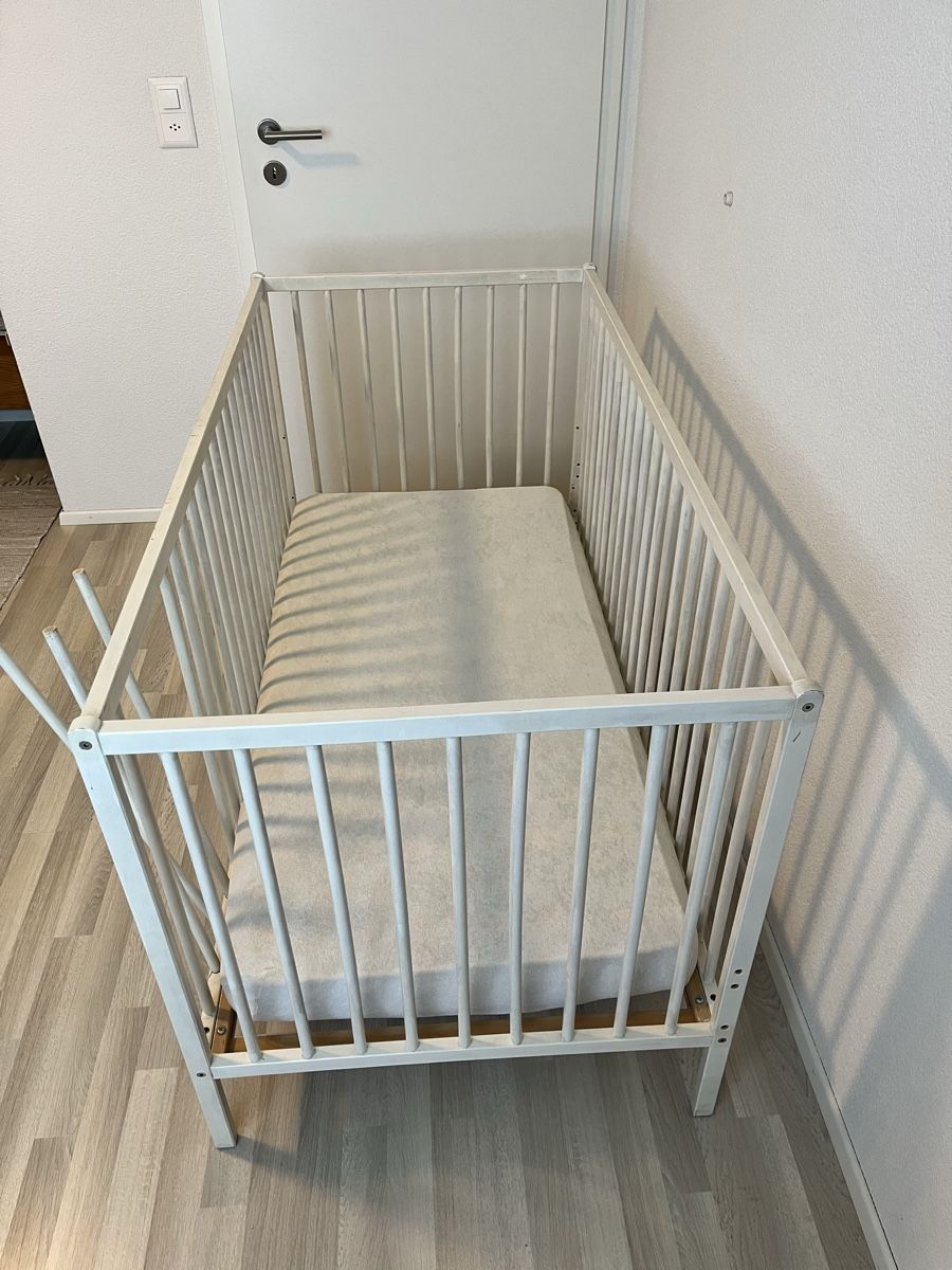 Letti: Babybett Höhenverstellbar – Usato da Obfelden venduto da laurio 2