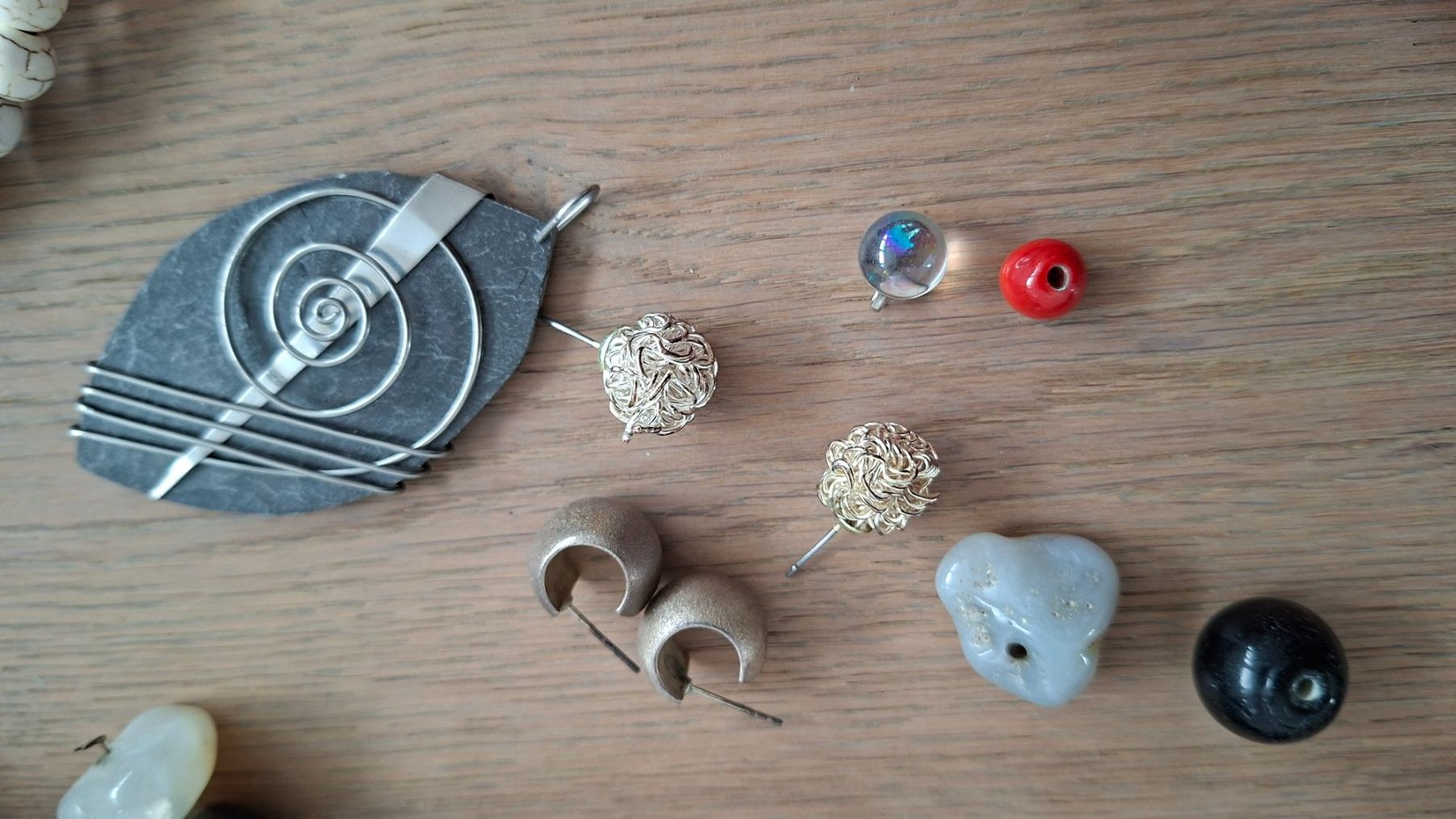 Sonstiger Schmuck: Alter Modeschmuck: Glas-Perlen, Steine – Gebraucht aus Emmenbrücke von thokasaluni 4