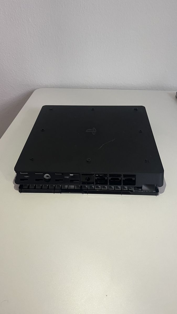 Sony Consoles: PS4 Slim Casing – D'occasion à Lausanne par mar_6g2x 1