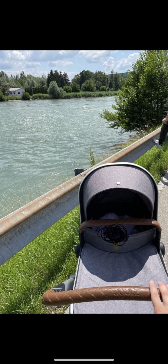 Joolz Carrozzine: Kinderwagen Joolz grau – Usato da Dietikon venduto da flu_y68z 1