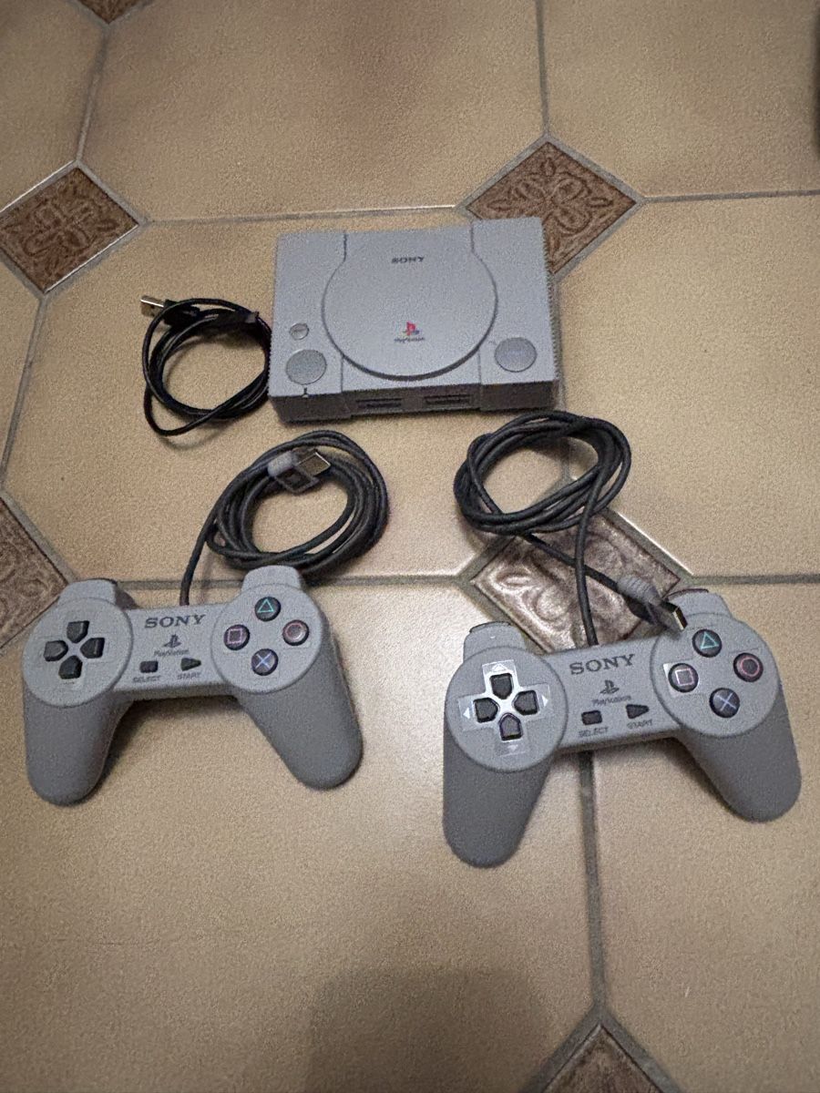 Sony Console: Sony Playstation Classic – Usato da Chessel venduto da Ocram81