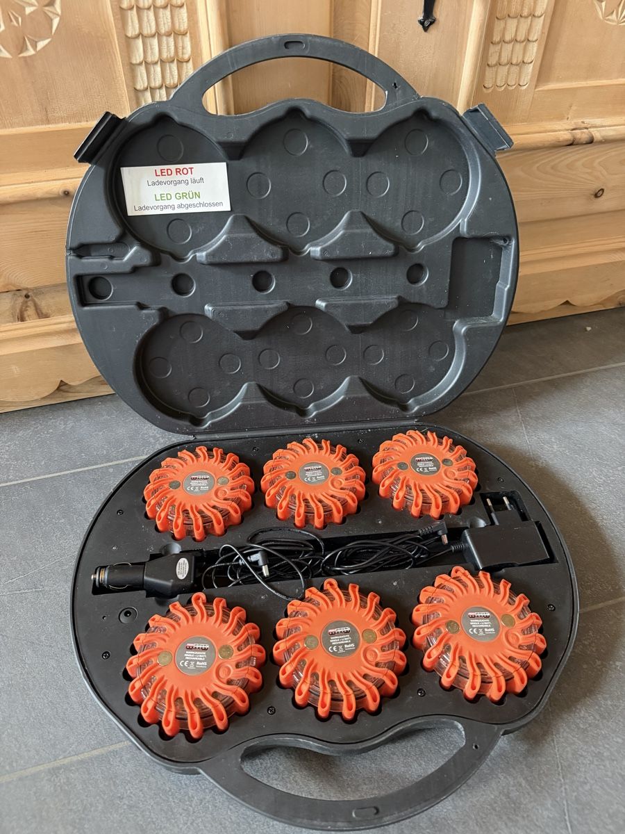 Tutti i ricambio: LED Power- Flare Warnleuchten-set – Usato da Rueun venduto da Scarpa15