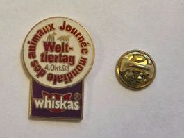 Pin's Whiskas Journée Mondiale des Animaux