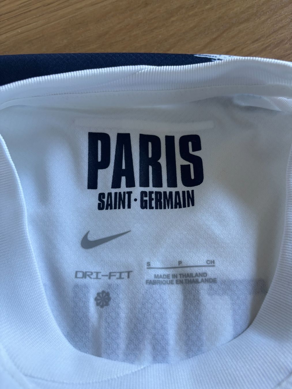 Nike Leibchen & Hosen: Paris Saint-Germain Trikot – Gebraucht aus Baldingen von IQR 2