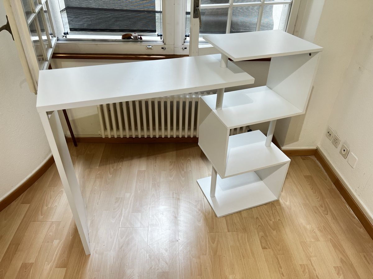 Bureaux: Weisser Schreibtisch – D'occasion à Zofingen par oneles_tar2k