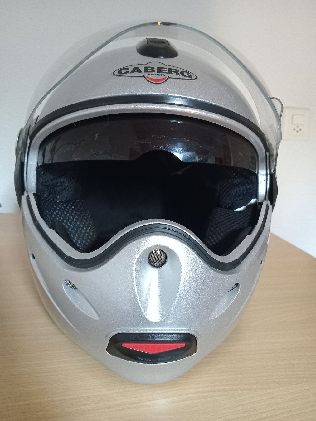Helme & Visiere: Motorradhelm M – Gebraucht aus Weisslingen von reg_ncv8